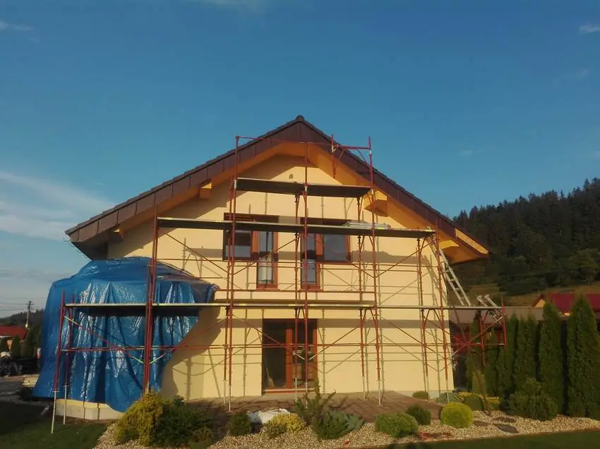 Hotová strecha, celkový pohľad 13, Kysuce