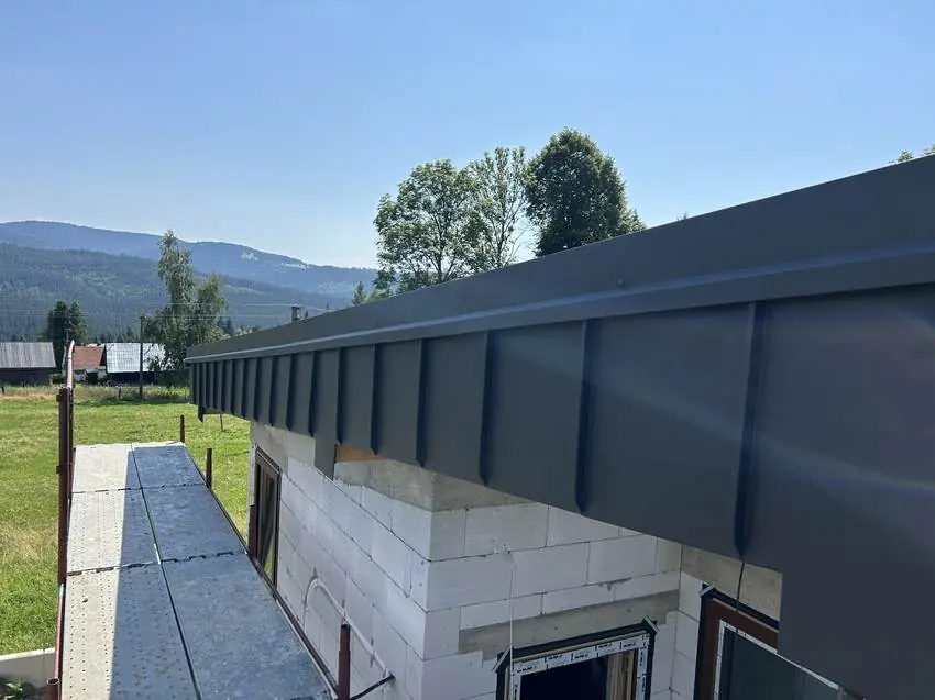 Hotová strecha, celkový pohľad 19, Kysuce