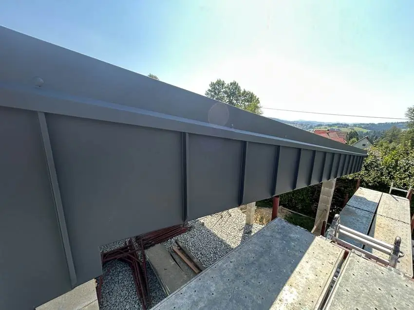 Hotová strecha, celkový pohľad 23, Kysuce