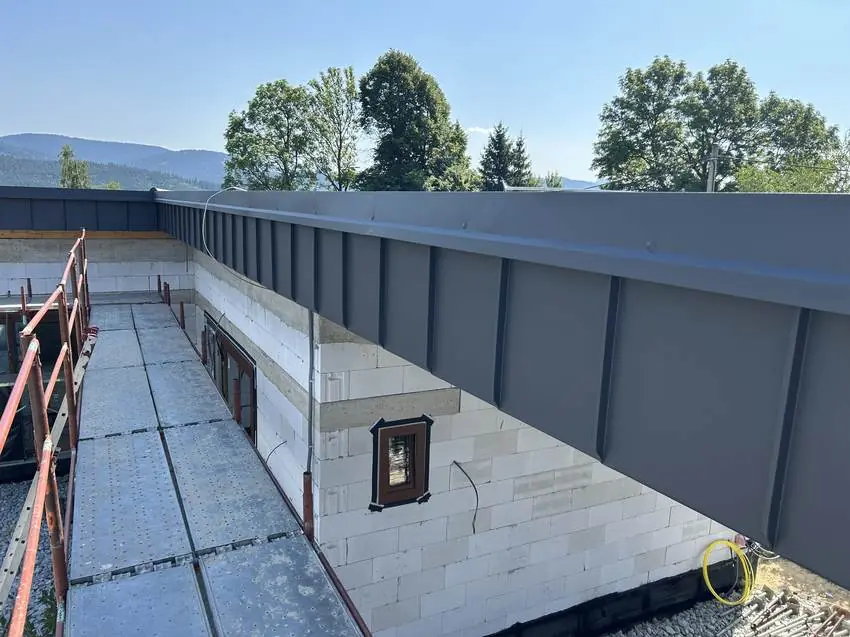 Hotová strecha, celkový pohľad 25, Kysuce
