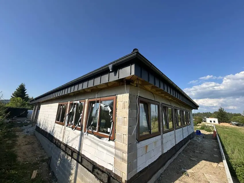 Hotová strecha, celkový pohľad 30, Kysuce