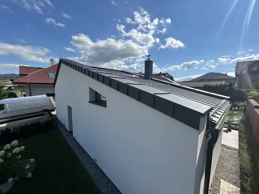Hotová strecha, celkový pohľad 34, Kysuce